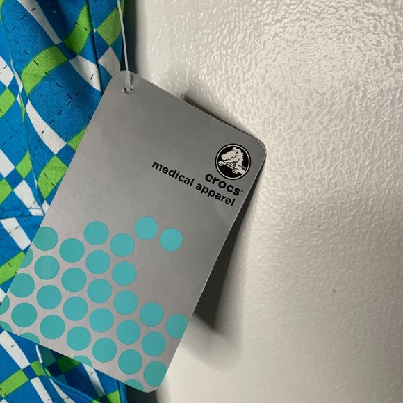 Crocs Diamond Design Scrub Top New with Tag Size Small - Picture 12 of 13